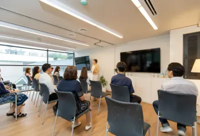 Seminar meeting room for rent in bangkok Fully furnished 4-seat private serviced office for rent at WorkStories Sukhumvit